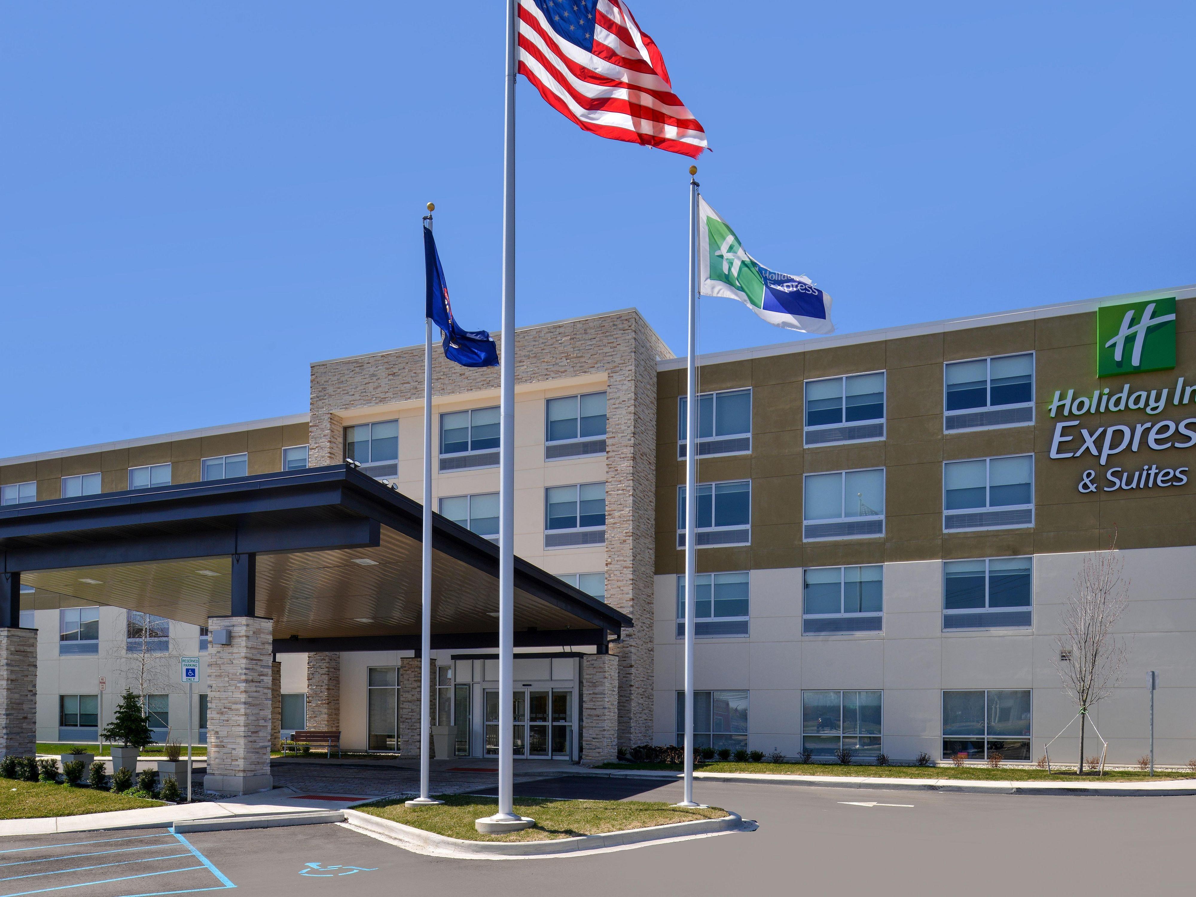 Holiday Inn Express & Suites - Brighton South - Us 23 By Ihg Exterior photo